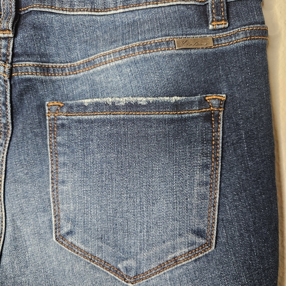 Button fly Kancan jeans size 9/28 Style kc9154d blue wash distressed knees 095 - Picture 6 of 9